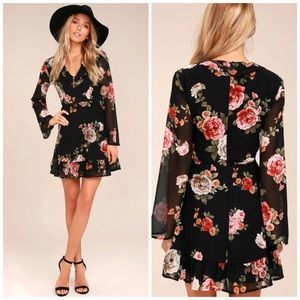 Lulus  Black Floral Print Long Sleeve Dress